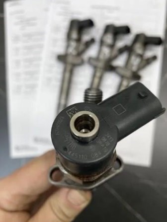 Форсунка дизельна в зборі, розпилювач + тримач 0445110084 RENAULT