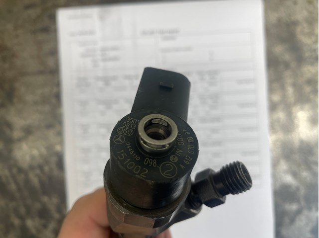 Форсунка інжектора 0445110098 BOSCH