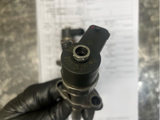 Форсунка вприску палива 0445110141 BOSCH