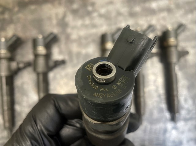 Форсунка інжектора 0445110244 BOSCH