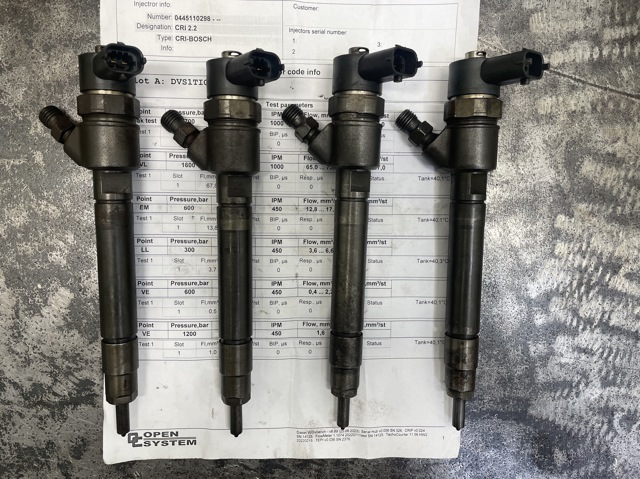 Форсунка паливна 0445110298 BOSCH