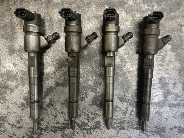 Форсунки електромагнітні 0445110316 BOSCH