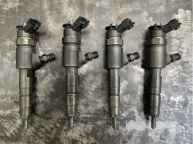 Форсунка паливна 0445110339 BOSCH
