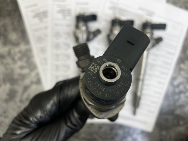 Форсунки електромагнітні 0445110473 BOSCH