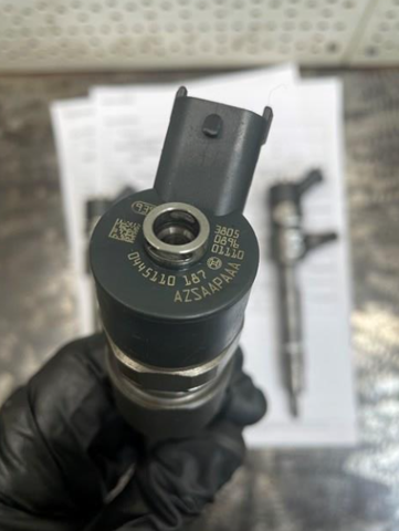 Форсунка інжектора 0986435099 BOSCH