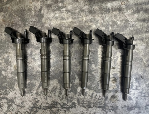 Форсунки електромагнітні A6420700587 MERCEDES
