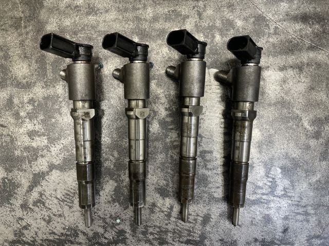 Форсунка інжектора JB3Q9K546AA FORD