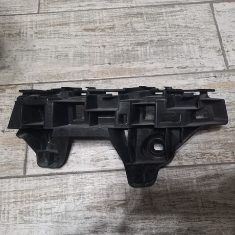 Направляюча заднього бампера, права 3G5807484A VAG
