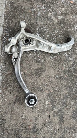 Цапфа поворотного кулака 31216876655 BMW