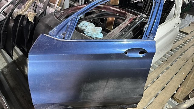 Водійські двері 41007465527 BMW