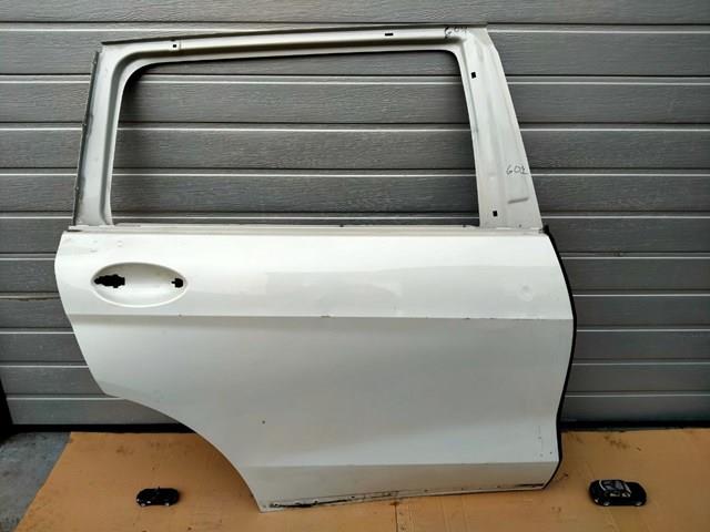 Двері пасажирські задні праві 41527931202 BMW