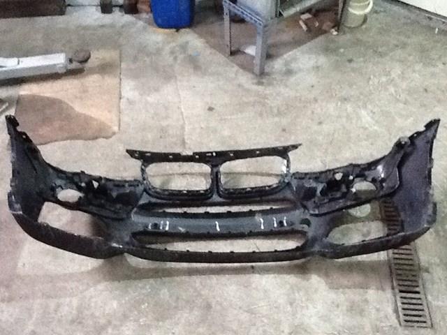 Бампер на авто 51118064117 BMW