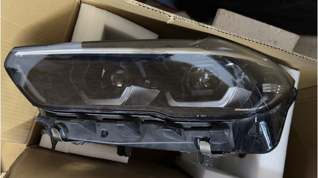 Фара ліва передня 63117933337 BMW