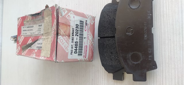 Передні гальмівні колодки 0446520230 TOYOTA
