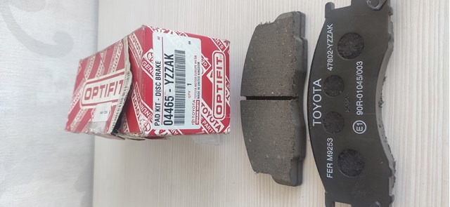 Колодки гальмівні дискові комплект 04465YZZAK TOYOTA