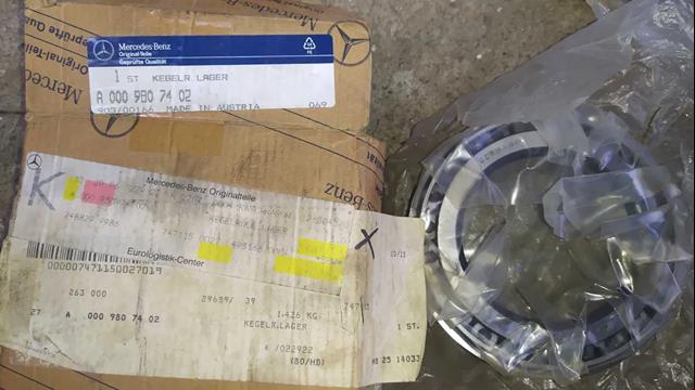 Підшипник ступиці задньої, внутрішній A0009807402 MERCEDES