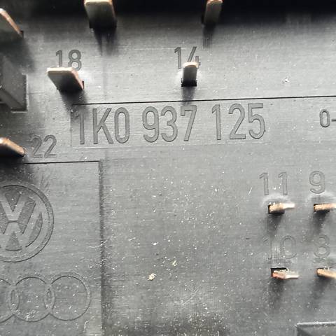 1k0937125 блок запобіжників skoda octavia volkswagen caddy 3 (a5) 2004-2013 1k0937125