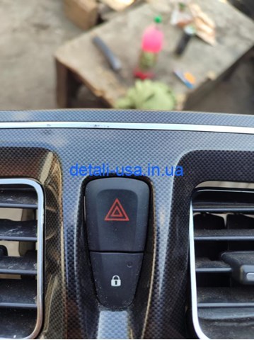 Кнопка аварійки 252100502R RENAULT