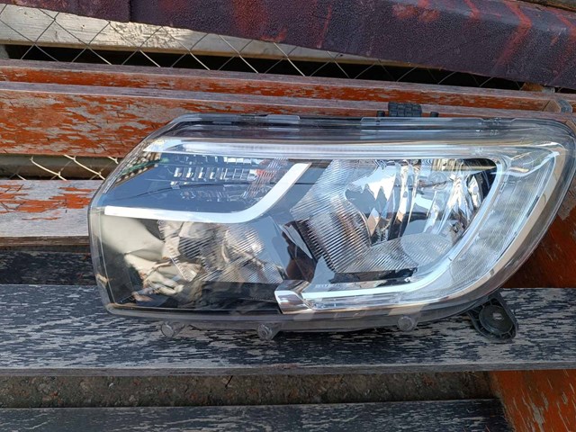 Основна фара в зборі ліва 260607366R RENAULT