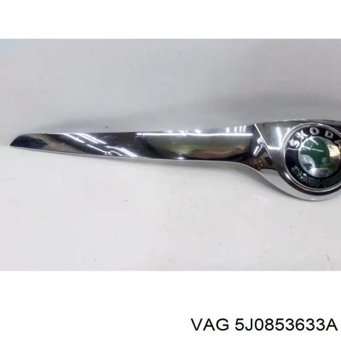 Молдинг капота 5J0853633A VAG