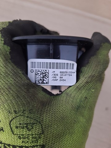 Кнопки переднього правого склопід'ємника 68228155AA CHRYSLER