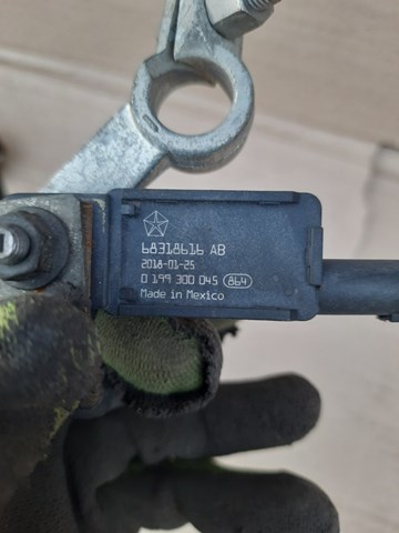 Важіль передній лівий 68318616AB CHRYSLER
