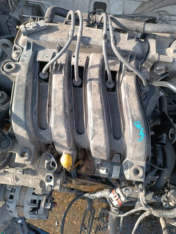 Колектор впускний 8200880099 RENAULT