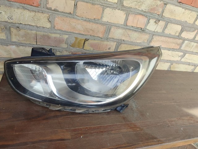Фара ліва 921014L000 HYUNDAI