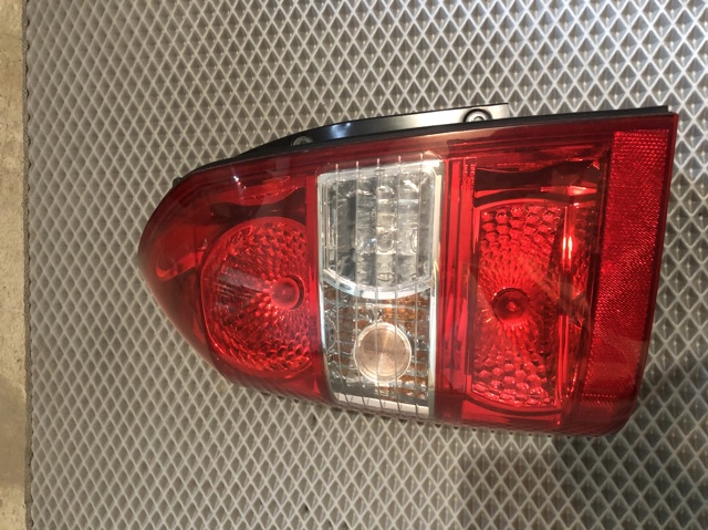 Ліхтар задній лівий Hyundai Tucson 1