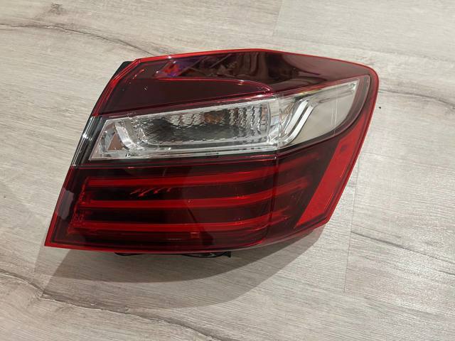 Стоп задній 33500T2AA21 HONDA