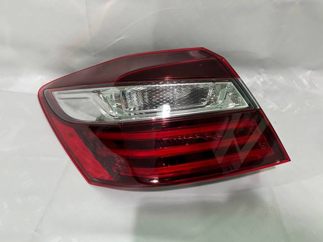 Задня ліва зовнішня фара 33550T2AA21 HONDA