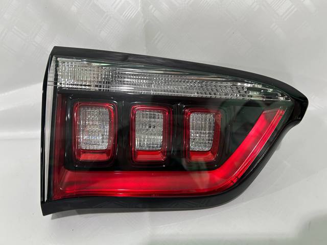 Задня ліва внутрішня фара 55112837AB CHRYSLER