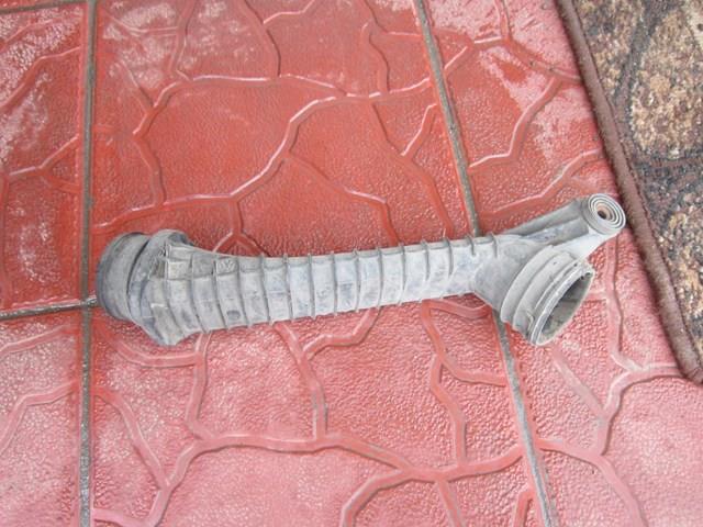 Патрубок повітряний 1J0145762T VAG