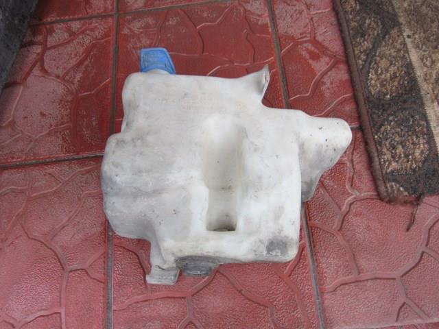 Бачок склоомивача 1J0955453 VAG