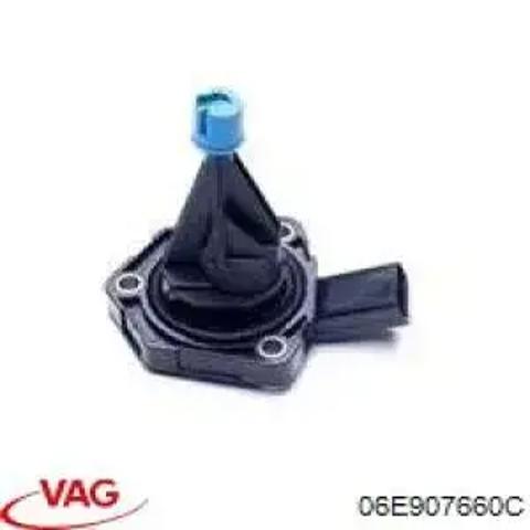 Датчик рівня масла двигуна 06E907660C VAG