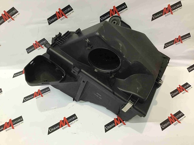 Коробка фільтра 13717797467 BMW