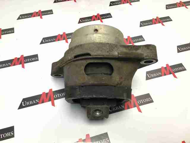 Права опора двигуна 7H426A002AC LAND ROVER