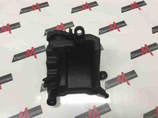 Бачок і трубопроводи A0004602283 MERCEDES