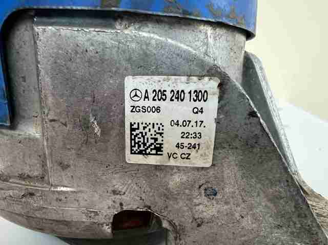 Права опора двигуна A2052401300 MERCEDES