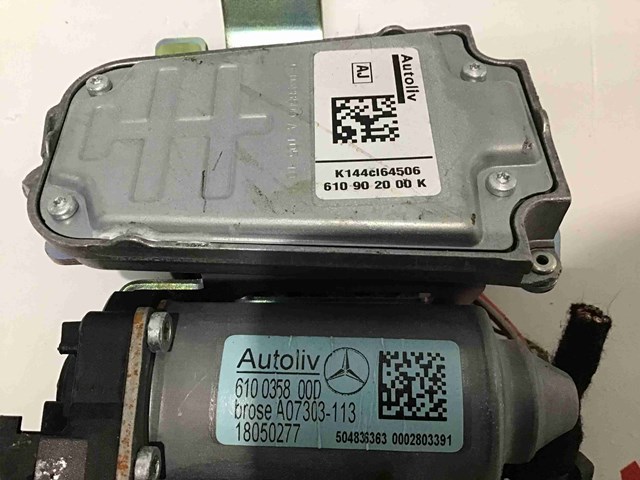 Ремінь безпеки передній лівий A21286049859C94 MERCEDES
