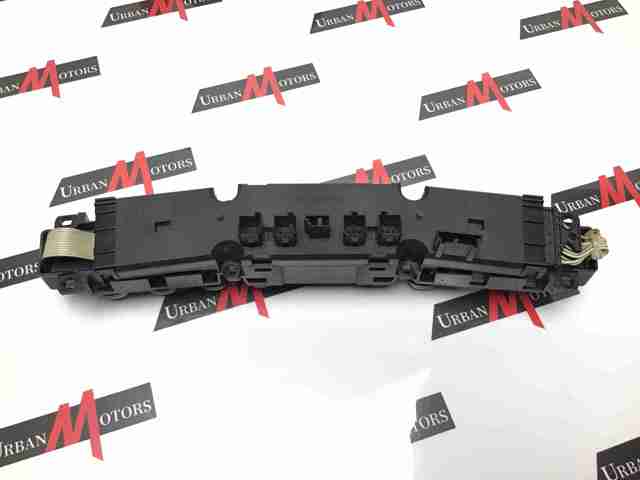Блок кнопок центральної консолі A2208214358 MERCEDES