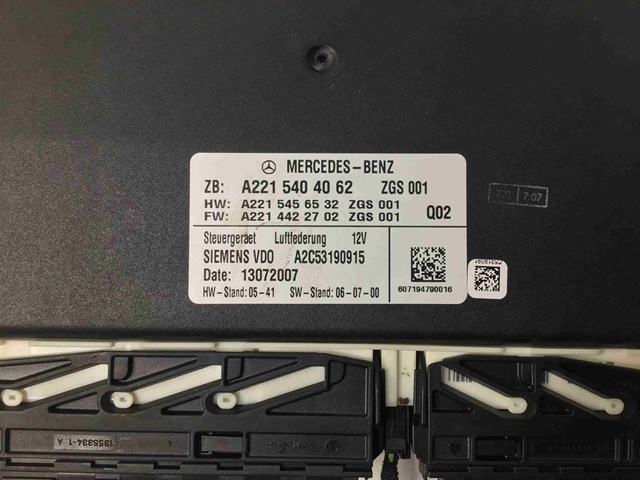 Блок керування пневмопідвіскою A2215404062 MERCEDES