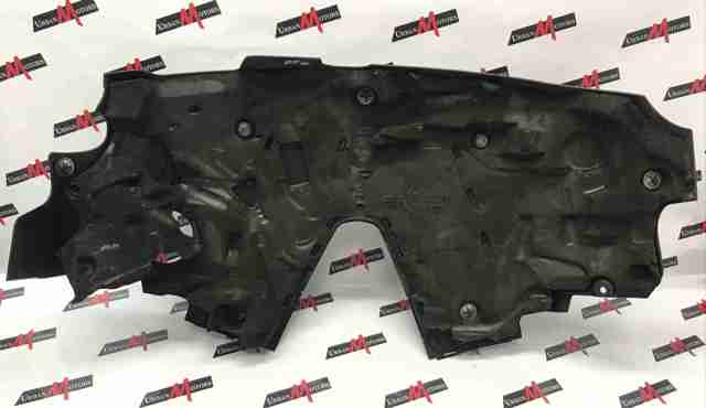 Кришка двигуна декоративна A6290100967 MERCEDES