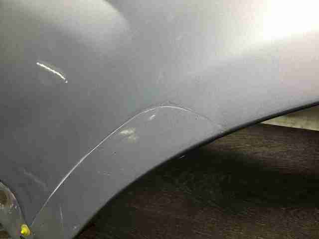 Переднє праве крило AH3216015AA LAND ROVER