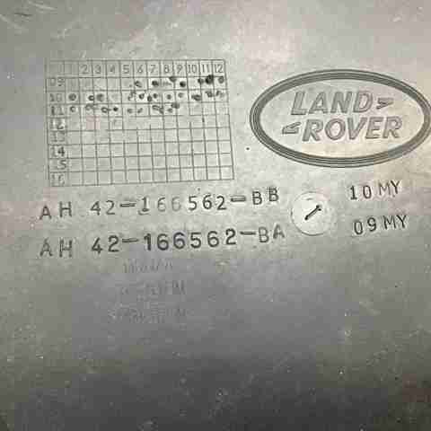 Підкрилки передні праві AH42166562BB LAND ROVER