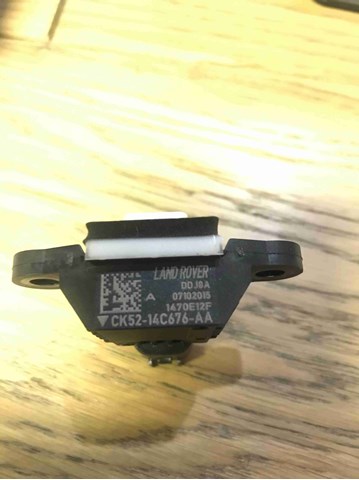 Датчик Айрбег передній C2Z25486 LAND ROVER
