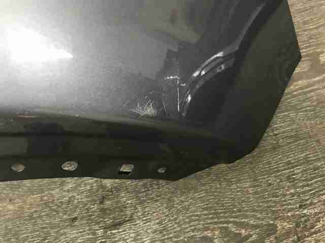Переднє праве крило LR061383 LAND ROVER