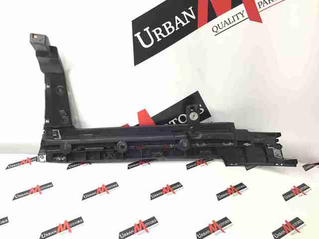 Направляюча переднього бампера, ліва LR076517 LAND ROVER