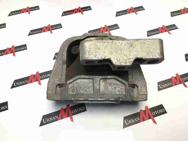 Права подушка двигуна 1K0199262 VAG