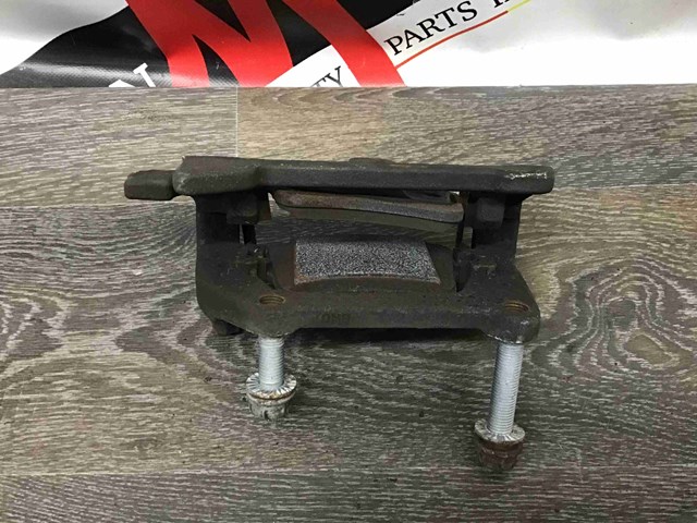 Скоба супорту заднього 4F0615425A VAG